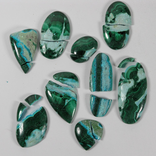 Chrysokol--Malachit, kabošony, 265+ ct./Lot — foto 2
