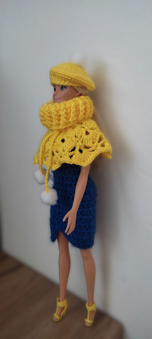 Pelerínka a baret pro Barbie — foto 2