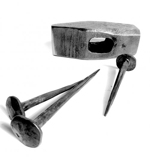 Kovaný hřebík 5 cm — foto 2