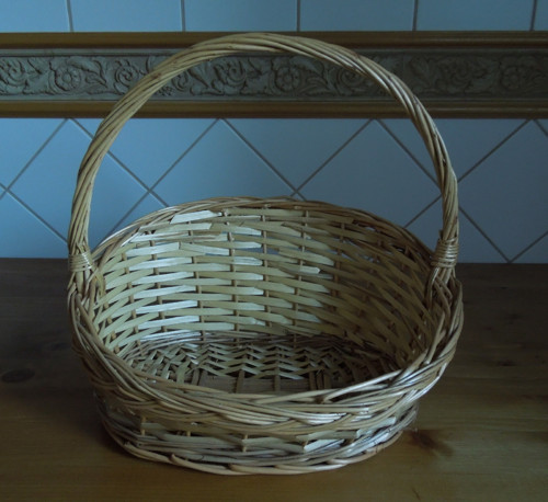 Proutěný košík s uchem — foto 3