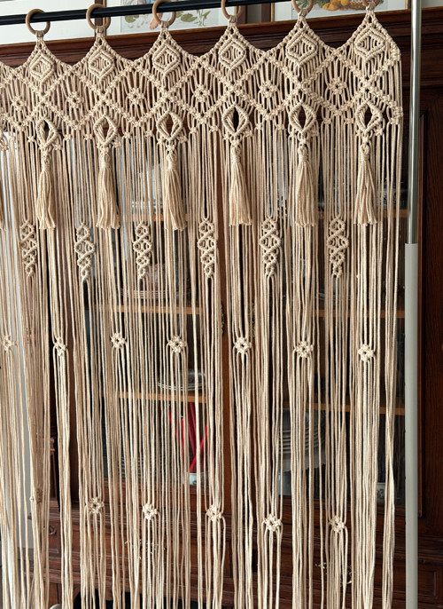 Macrame záclona — foto 2