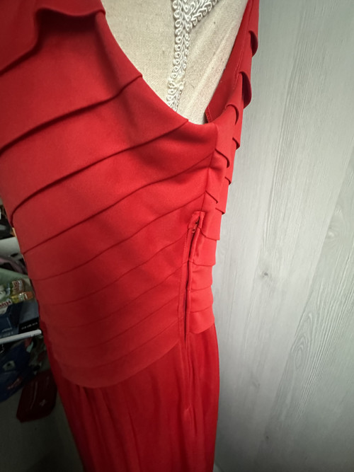 Dlouhé červené šaty XL — foto 2
