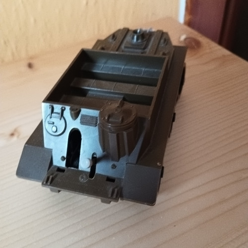 Stará hračka - tank — foto 4