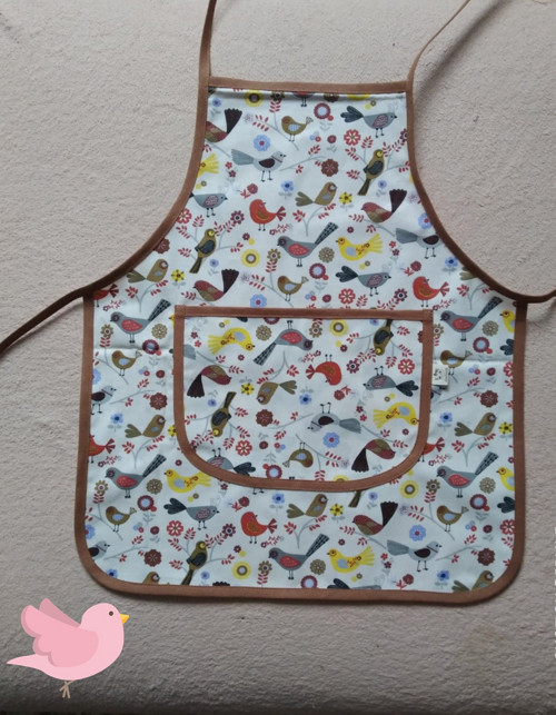 Dětská zástěrka s ptáčkama — foto 3