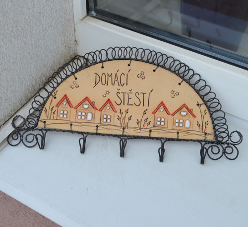 Věšák Domečkový - Domácí štěstí — foto 2