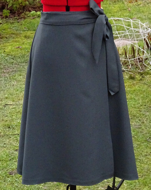 Zavinovací sukně šedá — foto 2