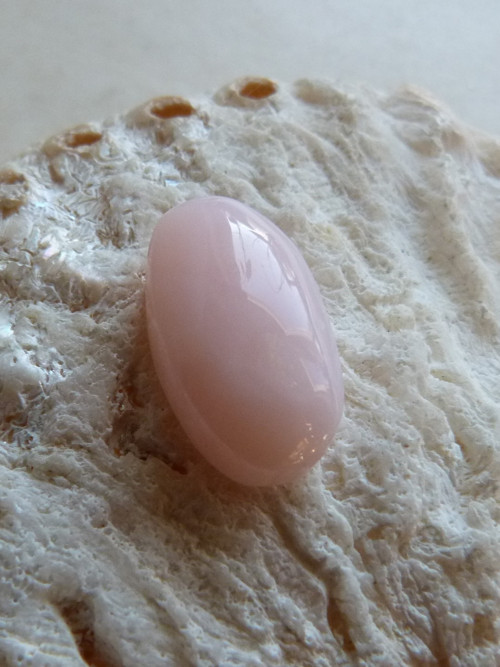Opál růžový - 2,4 cm - Extra — foto 3