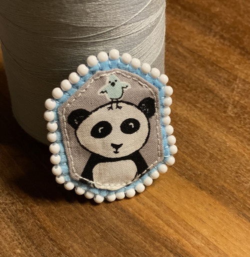 Brož panda — foto 4