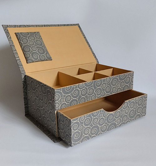 Šicí box s jehelníčkem — foto 5