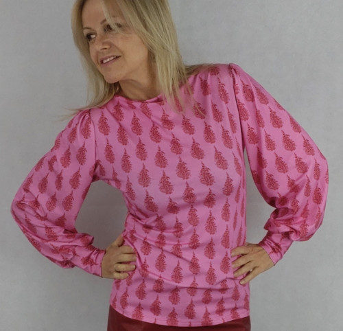 Elegantní tričko- halenka — foto 5