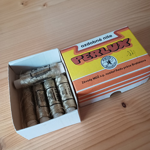 Ozdobné nitě Perlux — foto 2