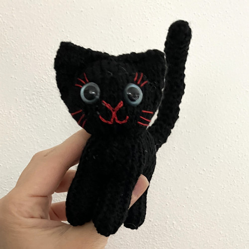 Černé kotě 12 cm — foto 3