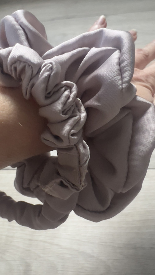 Scrunchies- světlá mocca — foto 3