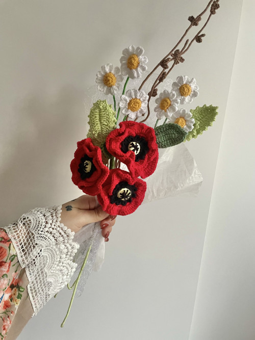Háčkovaná kytice vlčí máky — foto 4
