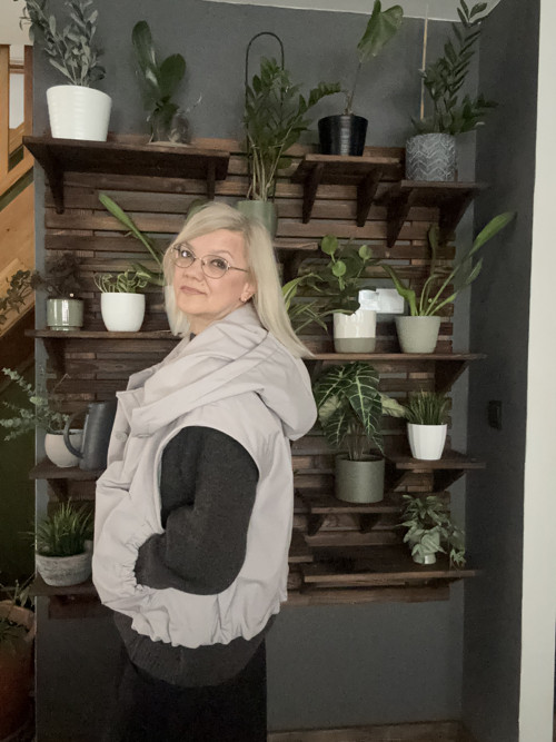 Šedá vesta softshellová — foto 3