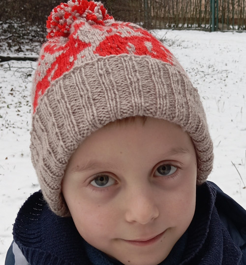 Dětská čepice s jeleny — foto 2
