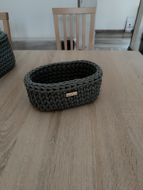 Háčkovaný košík malý oválný inox — foto 3