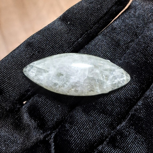 Natrolit, ID 5473, 42x16 mm — foto 2