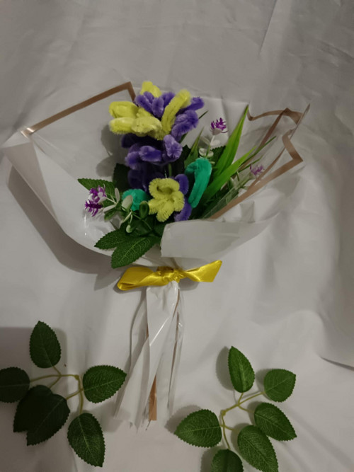 Umělá kytice k darování — foto 2