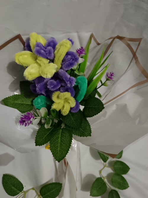 Umělá kytice k darování — foto 3