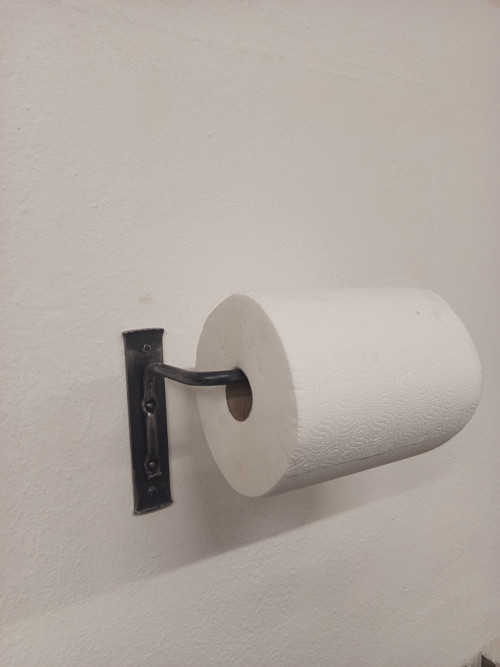 Kovaný držák na ubrousky — foto 2