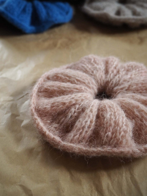 Scrunchie... rôzne farby — foto 2