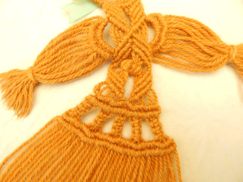 Drhaná panenka / MACRAMÉ /- SLEVA ze 180 — foto 4