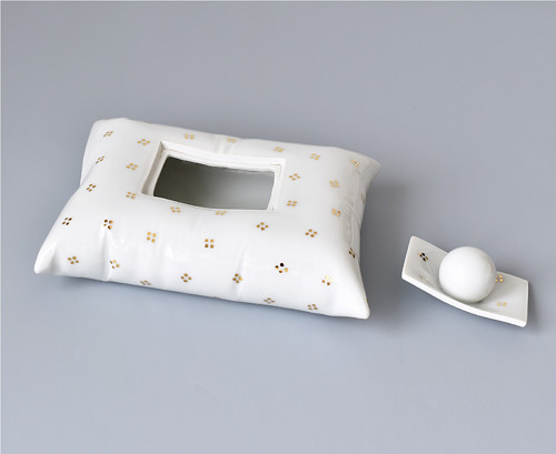Peřinková dóza z porcelánu — foto 5