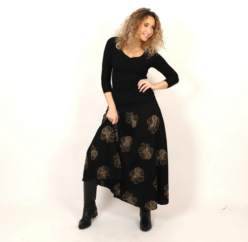 Polokolová sukně černá s květy — foto 3