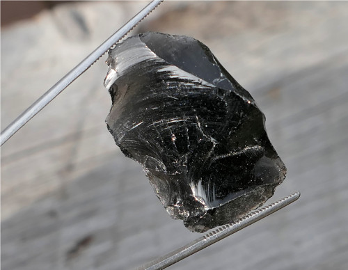 Surový obsidián černý V2237 — foto 2