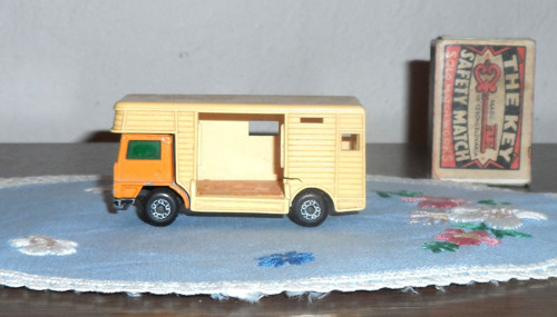 Hračka, AUTO Matchbox, 1977 • Lesney, Anglie — foto 2