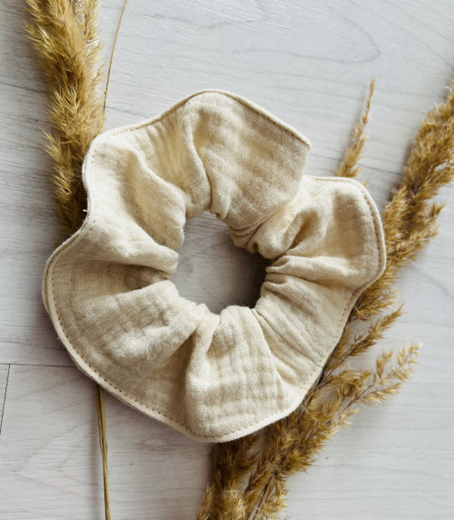 Mušelínová gumička do vlasů — foto 2