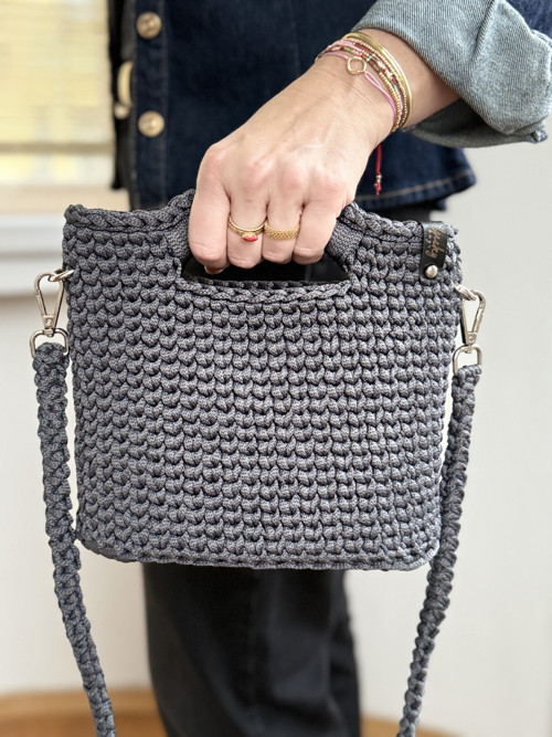 Antracitová háčkovaná kabelka " Antracit CHIC ” — foto 2