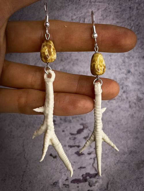 Náušnice Osteology pařáty — foto 4
