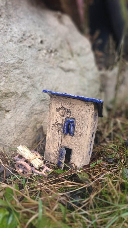 Keramický domeček modrý — foto 2