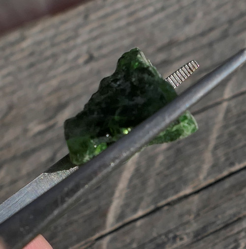 Surový chromdiopsid V2341 — foto 2