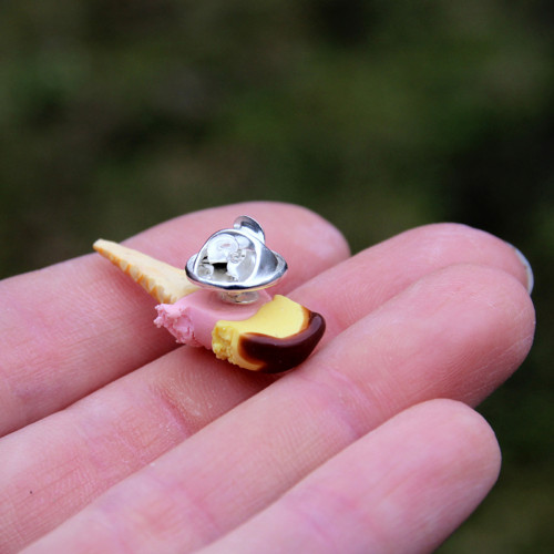 Dva kopečky (pin, fimo) — foto 2