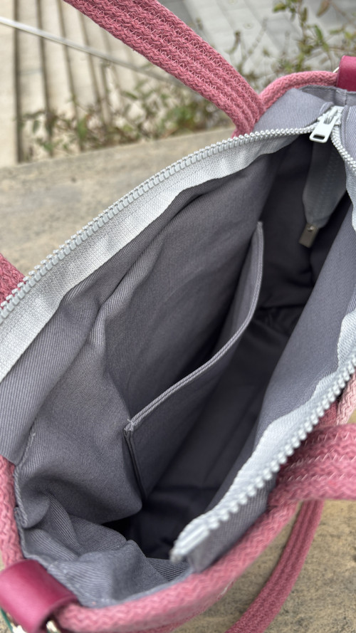 Starorůžová kabelka na zip — foto 2