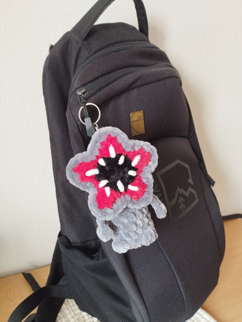 Háčkovaný MINI Demogorgon — foto 6