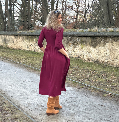 Šaty s rozparky vínové — foto 5