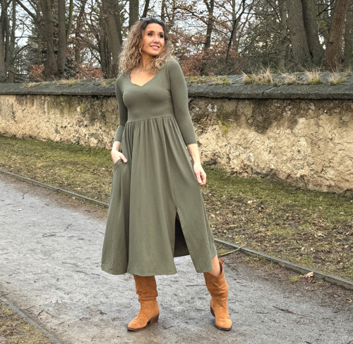 Šaty s rozparky khaki — foto 4