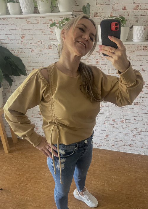 Mikinka so šnúrkou — foto 5