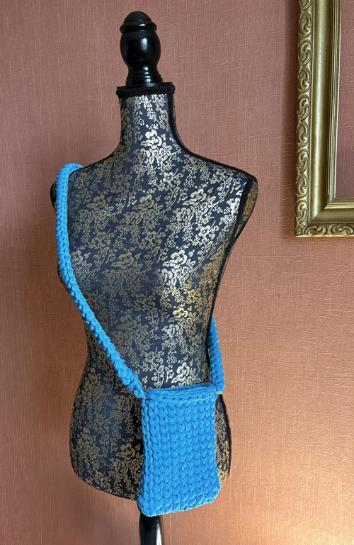 Háčkovaná crossbody kabelka — foto 2