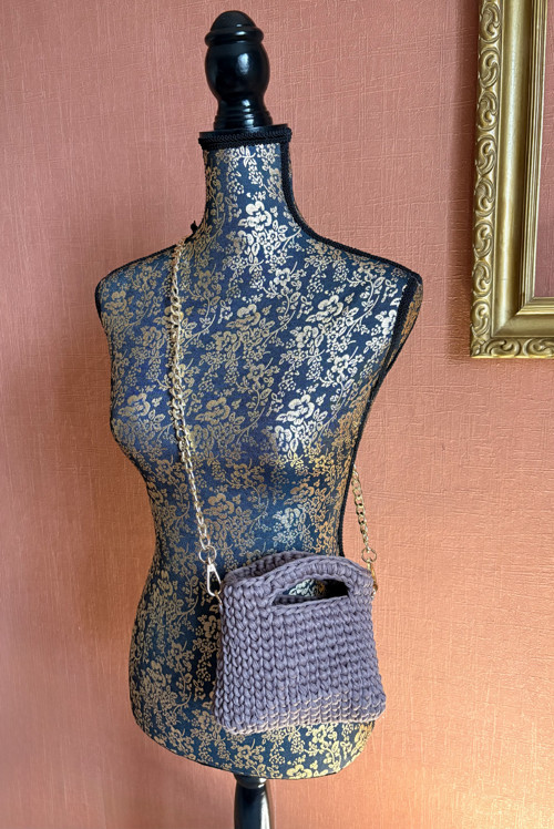 Háčkovaná crossbody kabelka — foto 2