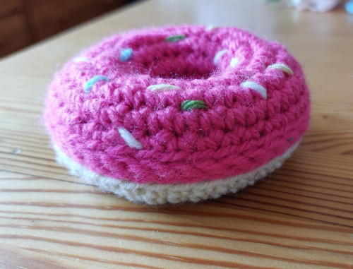 Donut - háčkovaný plyšák — foto 2