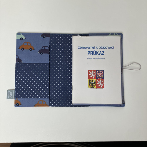 Obal na očkovací průkaz - autíčka — foto 4