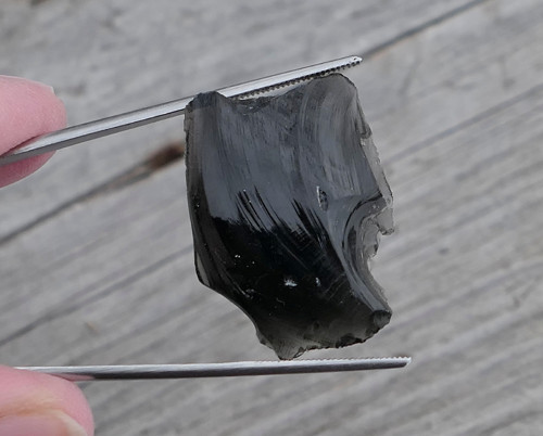 Surový obsidián černý V2458 — foto 2