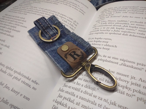 Klíčenka Jeans — foto 5