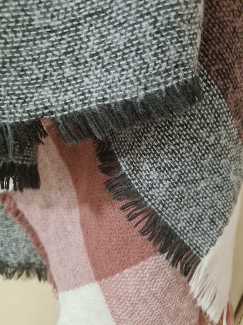 Kostka, kostka, velká šála — foto 4