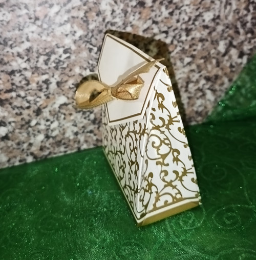 Zlatá darovací krabička — foto 2